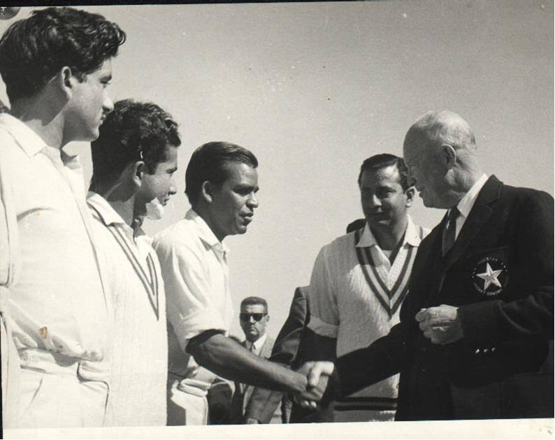 Photos of US President Eisenhower watching a match in Karachi 1959 2